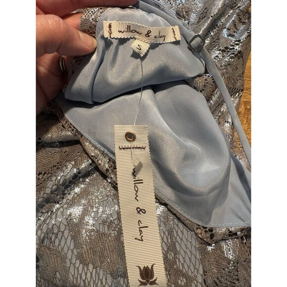 WILLOW & CLAY Lace Ruffle Tiered Maxi Dress Silver Blue Glam NEW Small - Picture 6 of 8